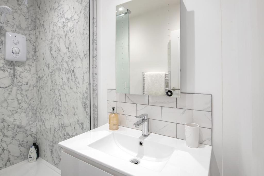 Flat In Bath City Centre Экстерьер фото